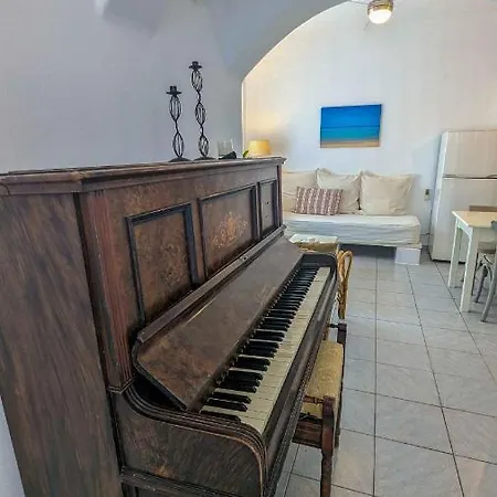 Apartment Piano *