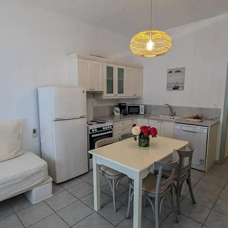 Piano Apartment